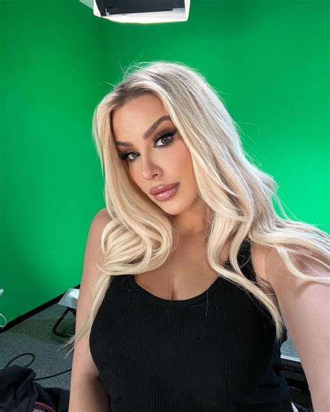 @tanamongeau 